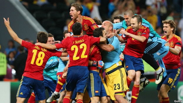 اسپانیا با پیروزی بر پرتغال در ضربات پنالتی به فینال رسید